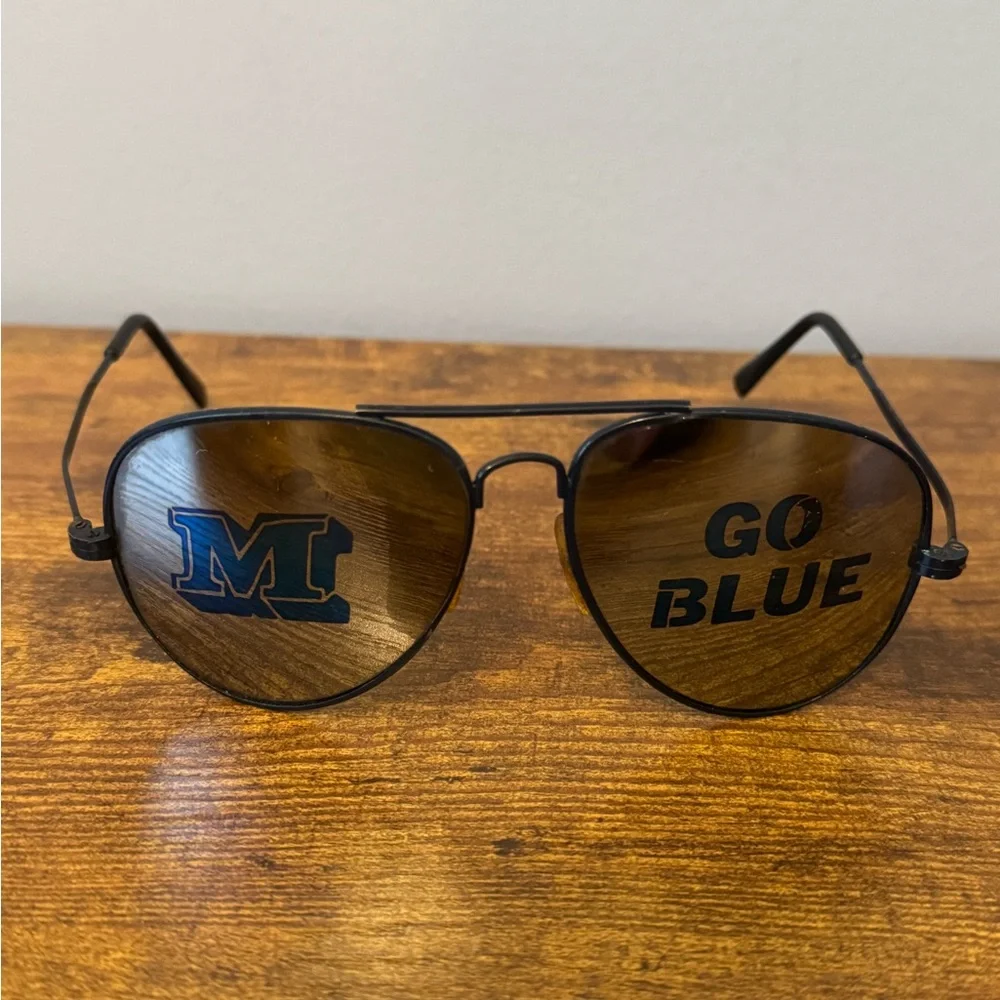 Vintage Michigan Wolverines Go Blue Aviator‎ Sunglasses Metal Frame NCAA Fan
